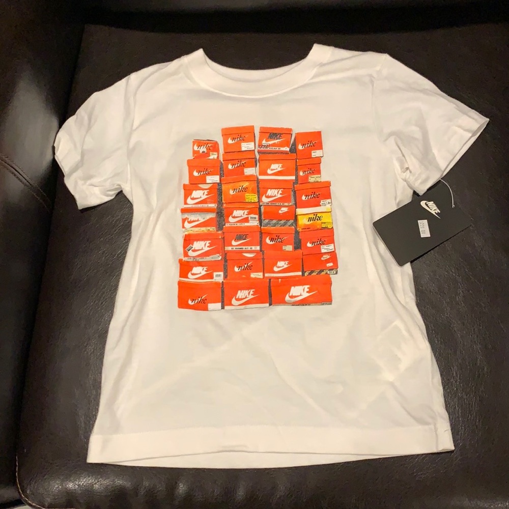 Kids 6t Nike tee